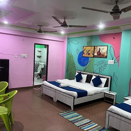 Manik Guest House Rishīkesh Exteriör bild
